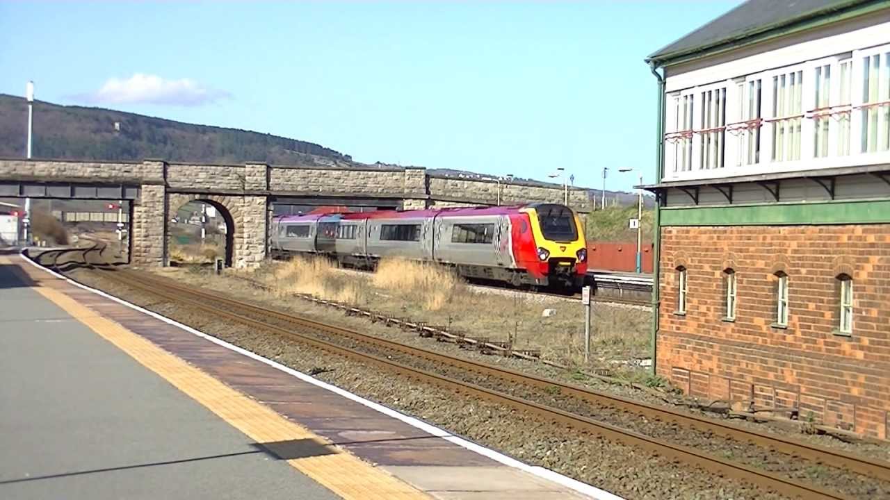 Trains at Abergele & Pensarn 20/04/13