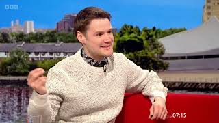 James Skeet | BBC One Breakfast Show | 28 March 2025 | Just Stop Oil
⛽ Oil kills - Knowing what you know, what will you do?
💬 Come to a talk : https://juststopoil.org/events/
💳 Donate to support action : https://juststopoil.org/donate/
So where are we at?
✅ Demand 1: No New Oil and Gas Licences – WON!
🚫 Demand 2: Just Stop Oil by 2030.
💚 We need a Fossil Fuel Treaty.
♻ Please consider donating 1 hours wage every month : https://juststopoil.org/donate/
🧑🏾🤝🧑🏻 Attend a talk online or in person : https://juststopoil.org/events/
✍🏻 Sign up to step up with us : https://juststopoil.org/sign-up/
Carry on emitting today and hope at some future date huge carbon sucking technology will solve the problem. Yet we know carbon is killing today, and global emissions are still rising.
Oil is more valuable than our culture, our heritage, our bodies. More valuable than the beautiful web of life on earth, more valuable than home.
#juststopoil
#climatecrisis
#globalwarming James Skeet | BBC One Breakfast Show | 28 March 2025 | Just Stop Oil