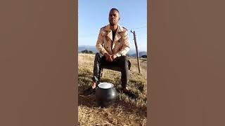 DSD'uKhuzani wayiqedlela CD yeBhova Secret  bengenzela umsindo nje' kusho uGqoko