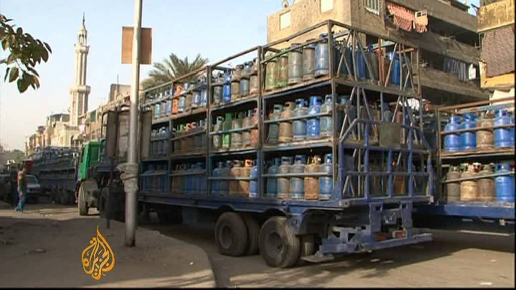 المصريون غير راضين عن ارتفاع أسعار الوقود