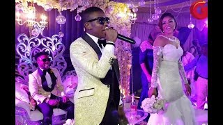 Small Doctor Sings As Oritsefemi's Wife Throws Her Bouquet To The Waiting Single Ladies