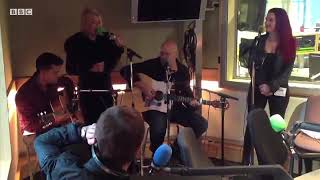 Kim Wilde Performs Move It With Sir Cliff Richard On Backing Vocals Youtube