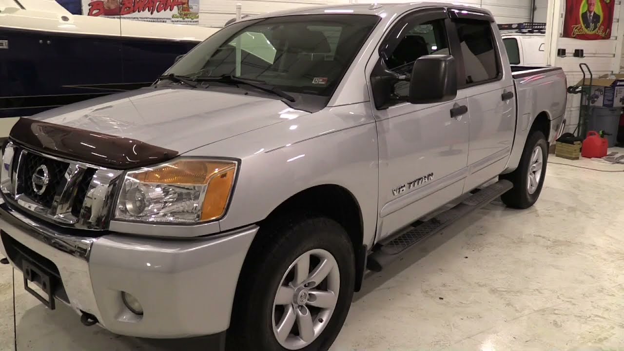 LOW MILES 2014 Nissan Titan Crew Cab 4X4