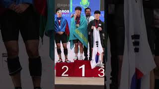 Юниоры из Казахстана завоевали медали на чемпионате мира по тяжёлой атлетике