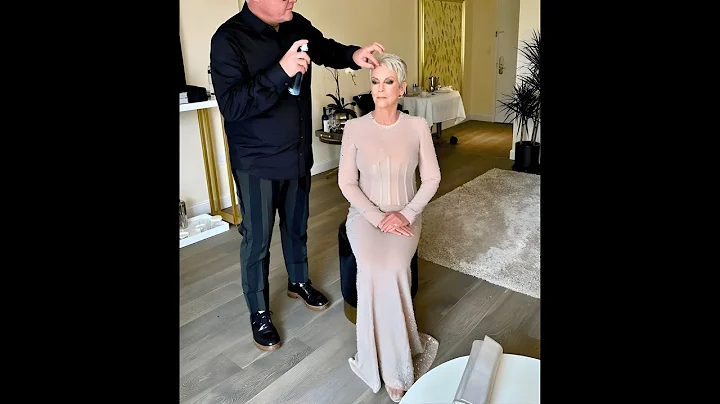 She’s 66 and Dresses Like a True Work of Art