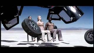 Hummer - Chairs (2006)
Hummer (General Motors) commercial titled Chairs featuring the then-new Hummer H3. Hummer - Chairs (2006)