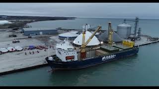 Jumbo Vision arriving at Oshawa port and discharging in icy conditions