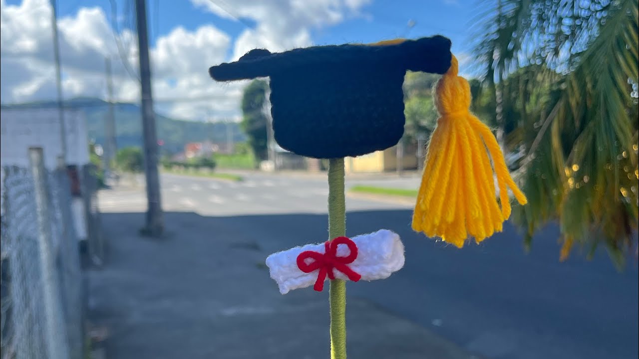 💸Vende o Regala💸 Birrete y Diploma para Graduación tejido a crochet #youtube #handmade #crochet