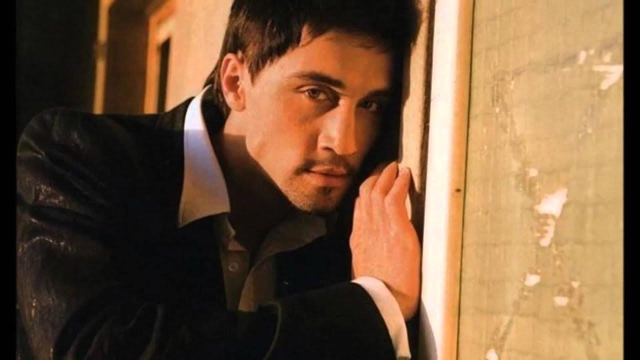 Диск билана. Билан малыш. Слушать диму билана лучшие. Диск билана. Билан 2002.