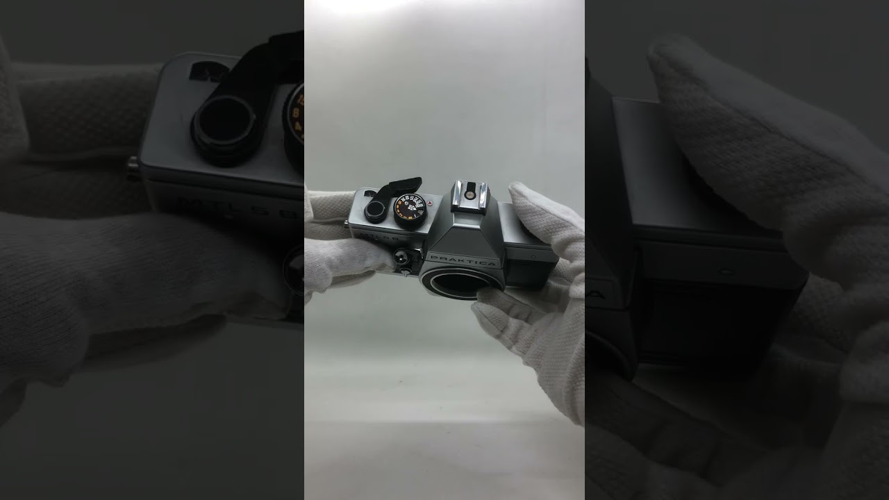 vintage camera shutter sounds 