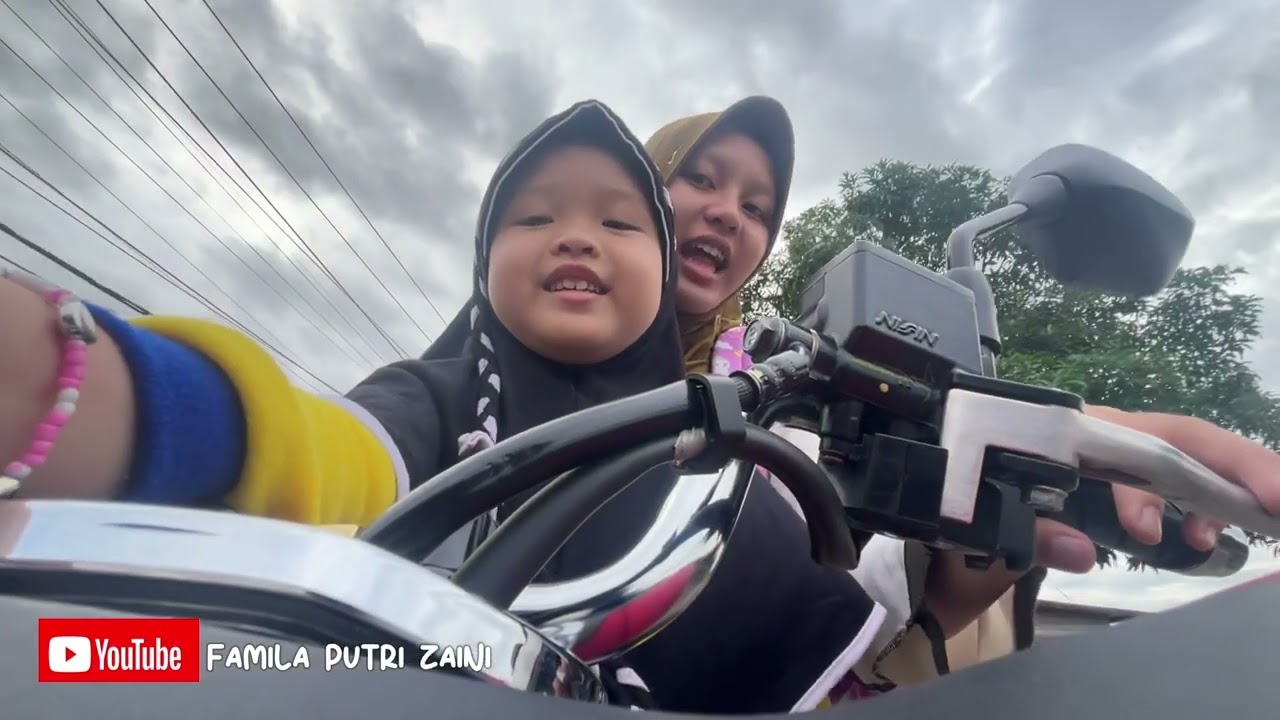 JUMAT ANTAR ADEK SEKOLAH SABTU BALIK PONDOK