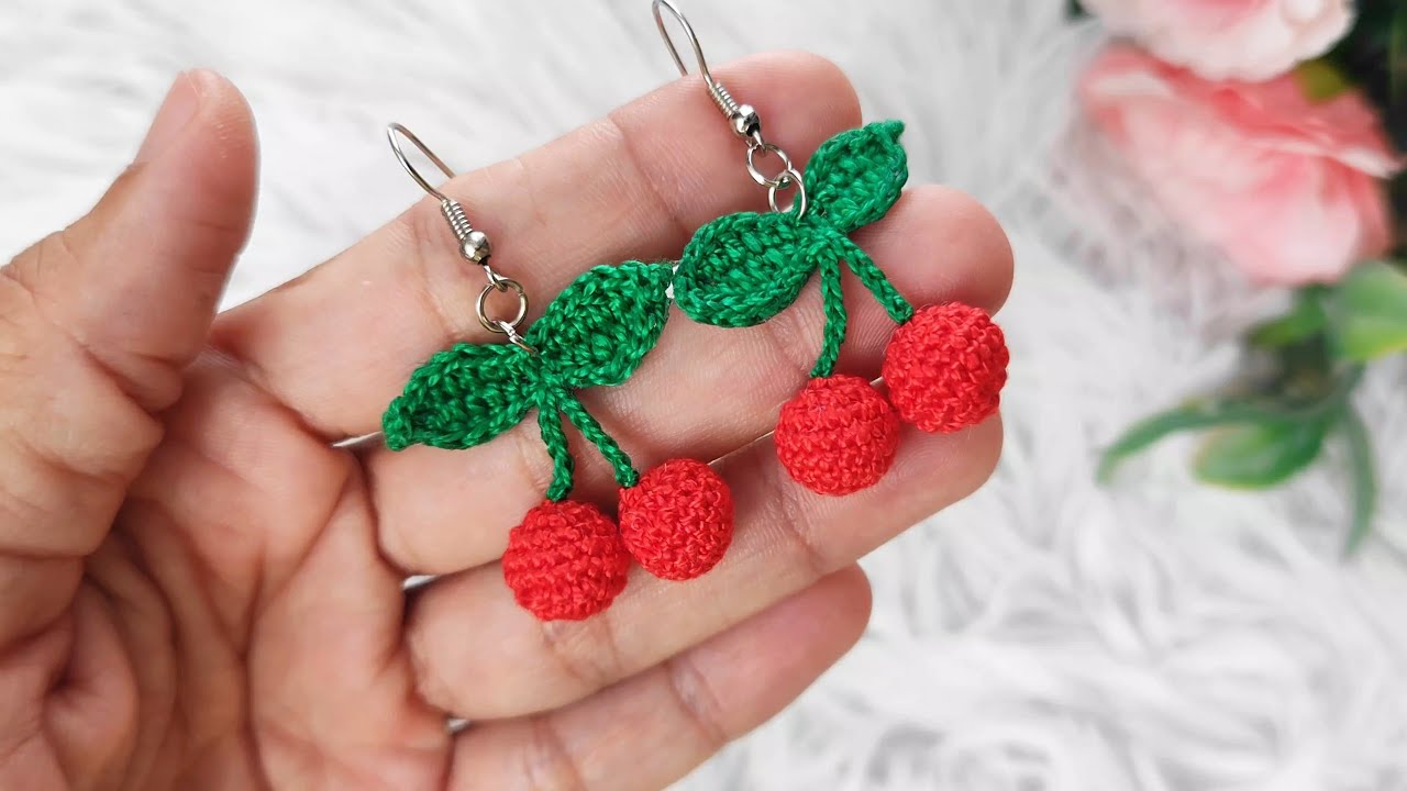 как связать серьги-дачи с вишней крючком (с субтитрами)