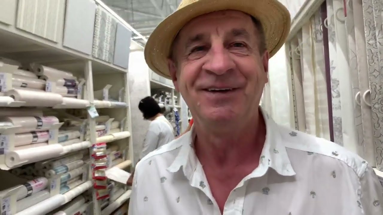 СЪЕЗДИЛИ С МИХАЛЫЧЕМ В ЛЕРУА МЕРЛЕН ! - YouTube