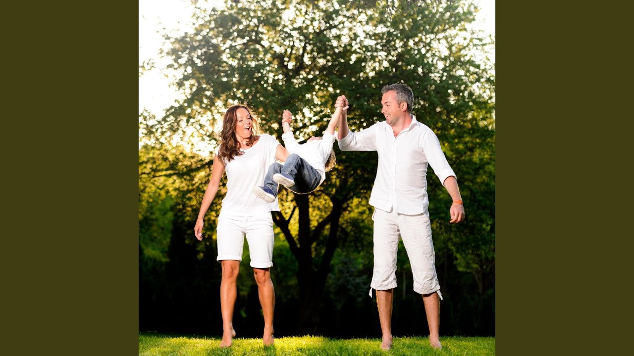 YouTube에서 Sagrender 보기 YouTube에서 Sagrender 보기