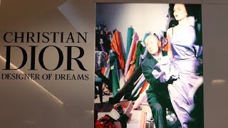 Exhibition Review โ Christian Dior: Designer of Dreams at the Victoria and Albert Museum