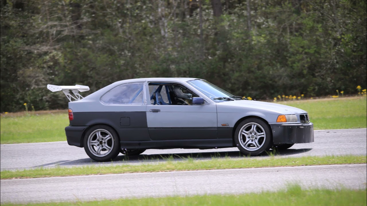 318ti Hustling Roebling Road Track day bro