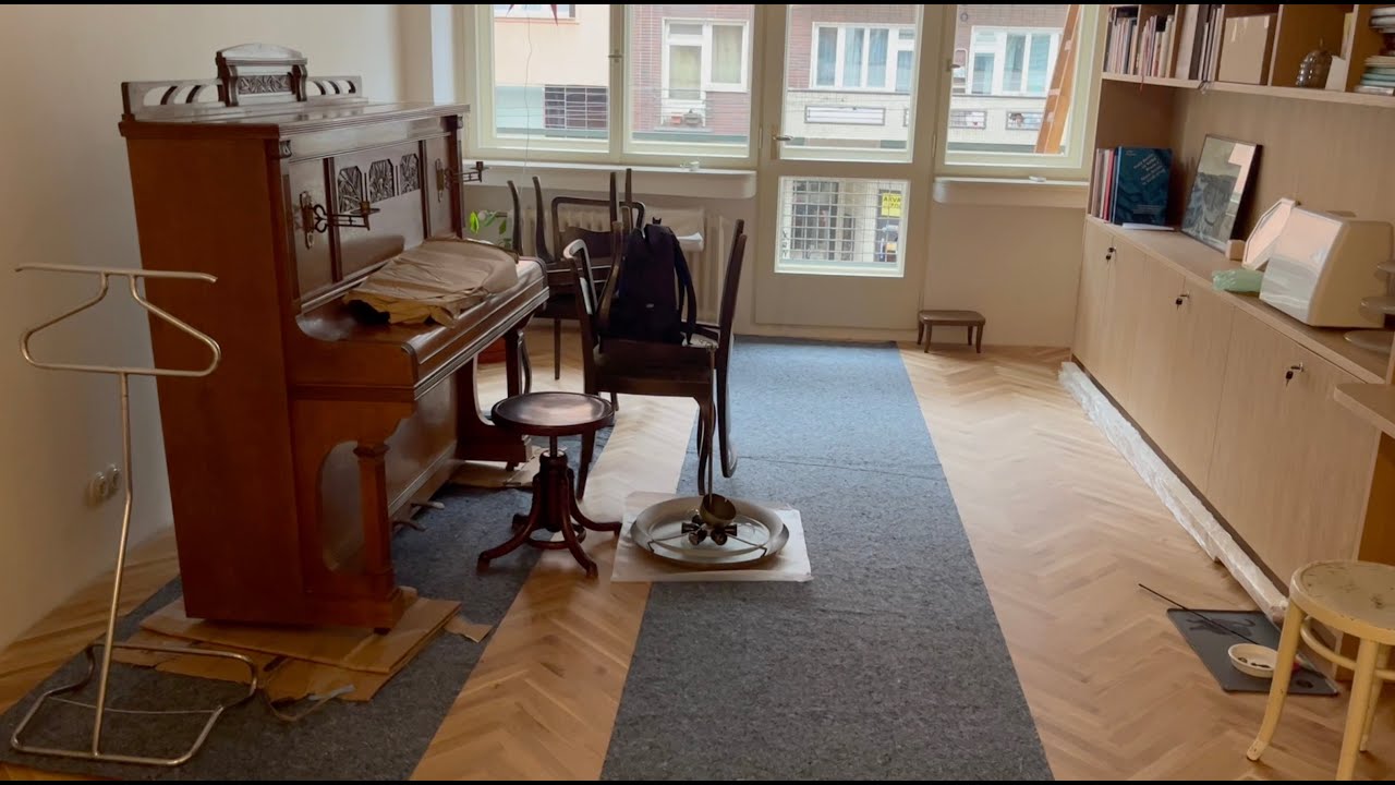 Rekonstrukce funkcionalistického bytu - 25. týden (příprava na dodělávky a piáno)