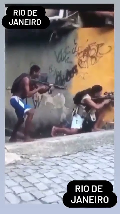 Traficantes Comando vermelho armados no Rio de Janeiro confrontos e tiros no morro