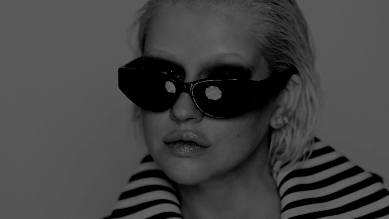 Christina Aguilera Dirrty (FULL TOUR BACKDROP) HD