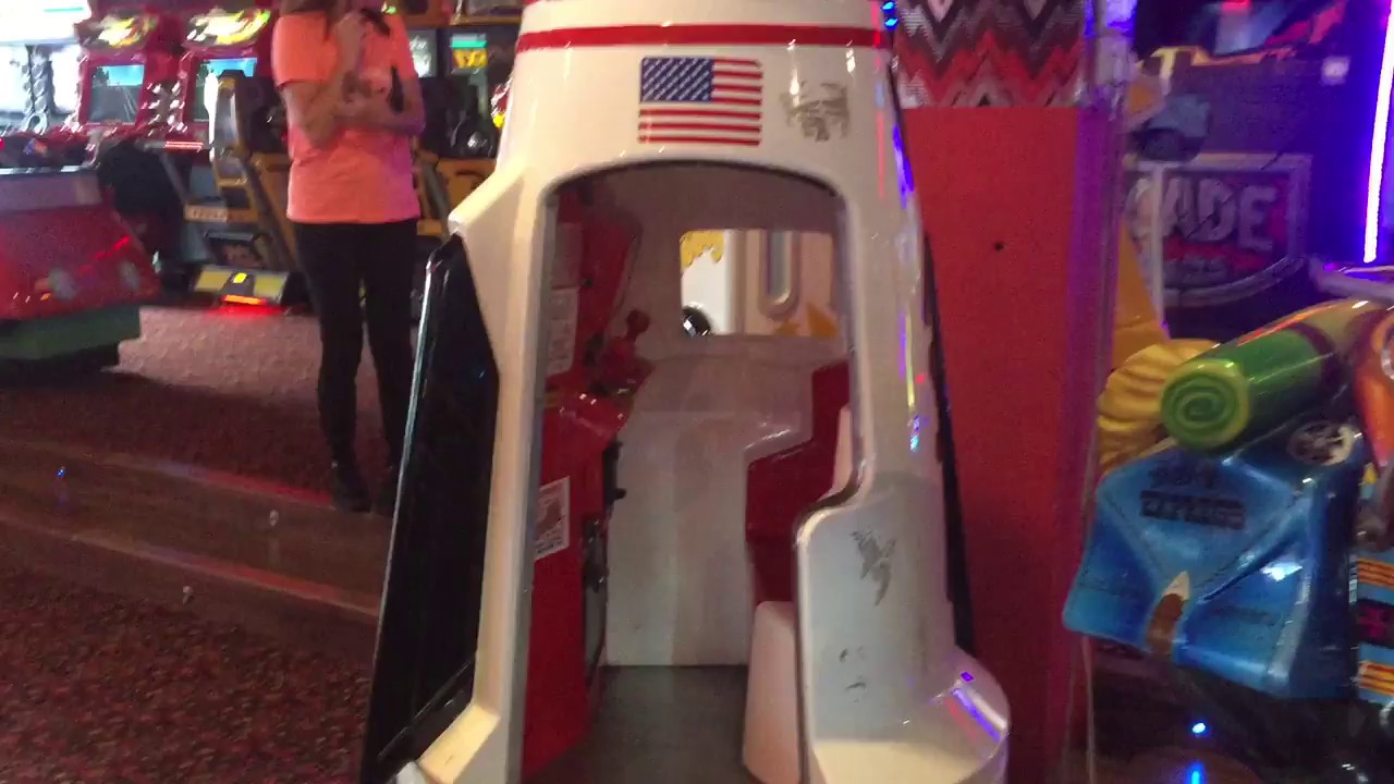 RG Mitchell NASA Rocket Kiddie Ride - YouTube