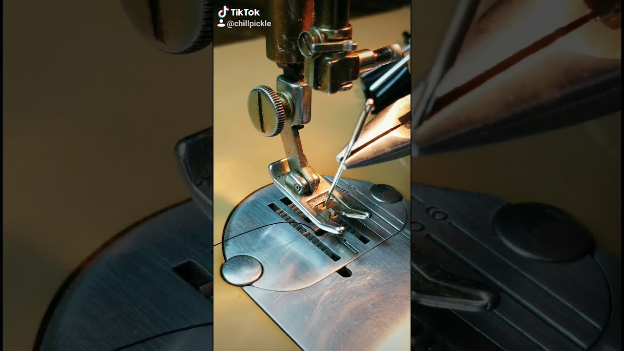 Sewing - Singer - Needle Replacement