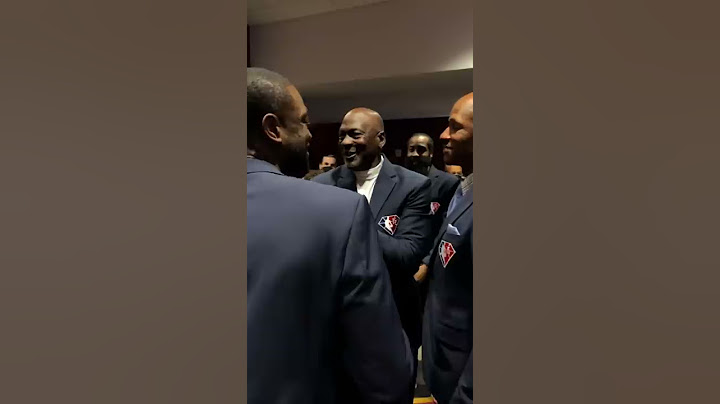 Michael Jordan Asks Magic Johnson to 1v1 at NBA 75 Celebration 👀