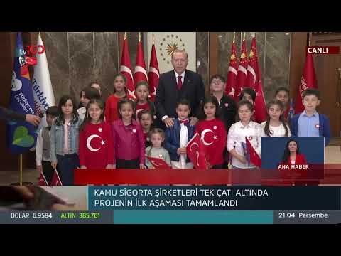 Cumhurbaşkanı Erdoğan canlı yayında İstiklal Marşını okudu, milyonlar eşlik etti