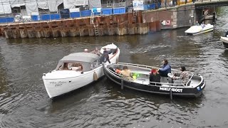 Boating in Amsterdam: beetje scheef, boem is ho, ff bukken / 04-05-2024