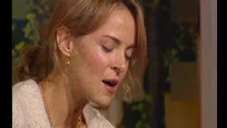 Gemma Hayes - Head And Heart (John Martyn cover) on TV3 (2009)