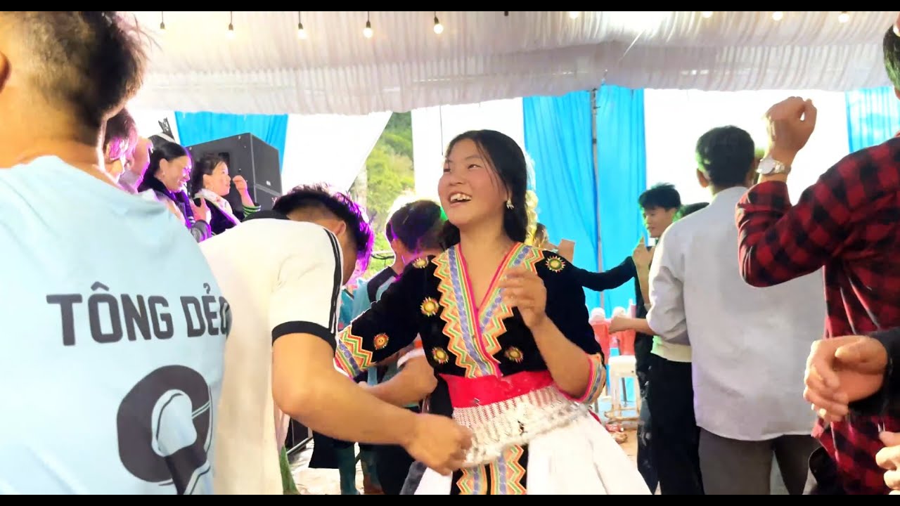 Điệu Nhảy Dance Tuyệt Đỉnh Trai Gái Bản Hán Ku, Chiềng Khoong