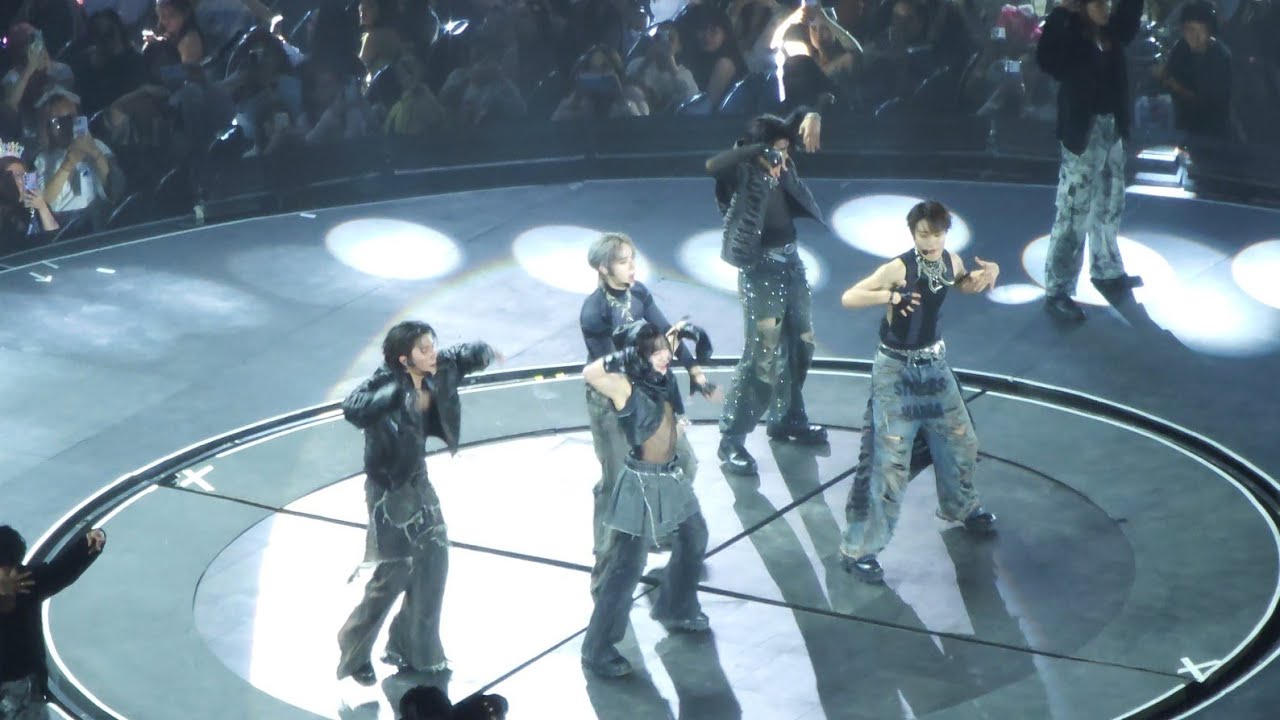 ทัก (FIRST SIGHT) - LYKN | LOLFanFest2025 Day1