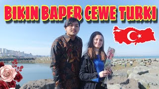 CEWE TURKI BIKIN BAPER !! NGASIH BUNGA DI HARI PEREMPUAN SEDUNIA CEWE TURKI BIKIN BAPER !! NGASIH BUNGA DI HARI PEREMPUAN SEDUNIA