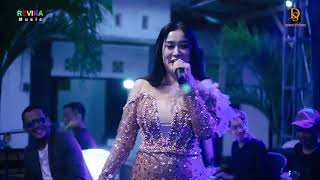 ANGIN _ Riska Risma Cover Revina Music