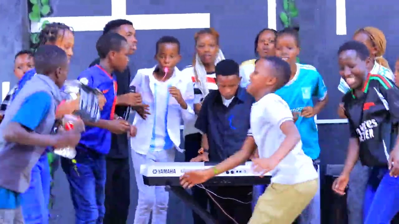 abana bato bavuza amapendo neza umukunga by merci