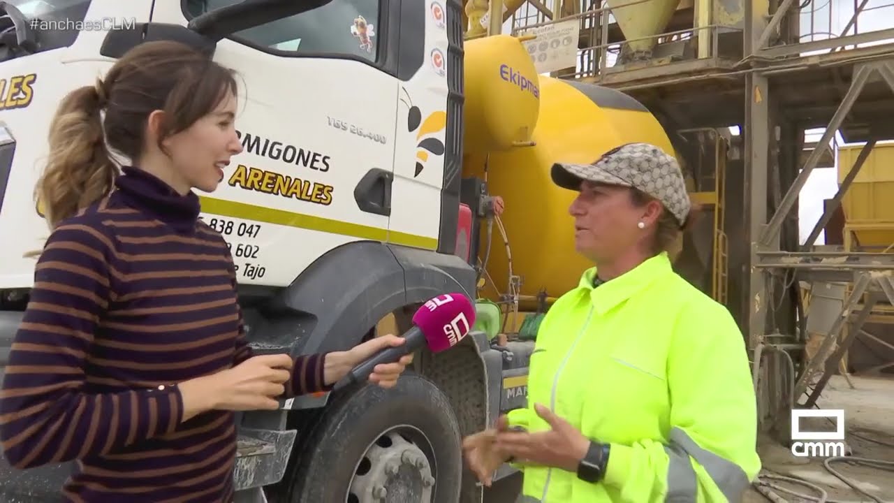 De profesión, conductora de hormigonera | Ancha es Castilla-La Mancha
