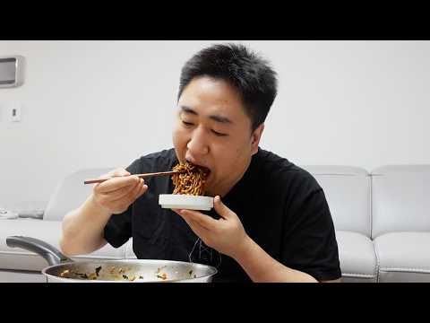 간단하게 짜파구리에 겉절이 thumbnail