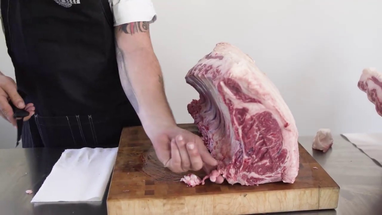 ‪CheFs Roll   HOW TO DRY AGE BEEF FOR A YEAR