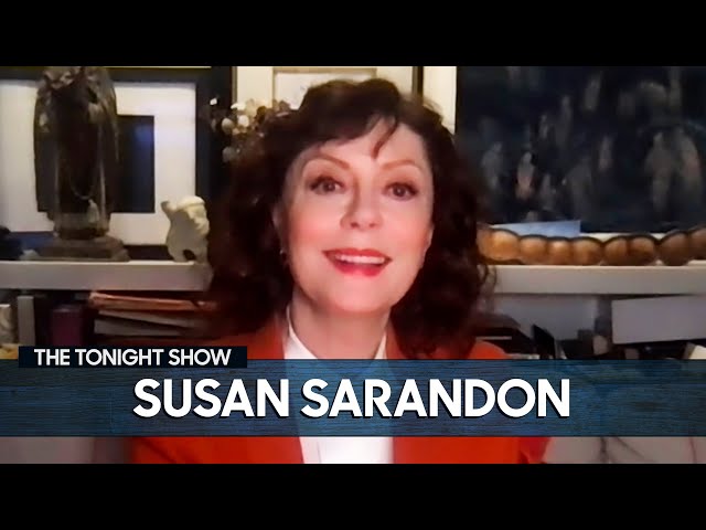 Susan Sarandon Dishes on Her Superhero Walks with Jessica Lange class=