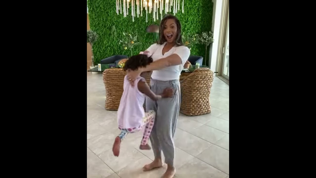 Naiah and Elli Love this challenge!