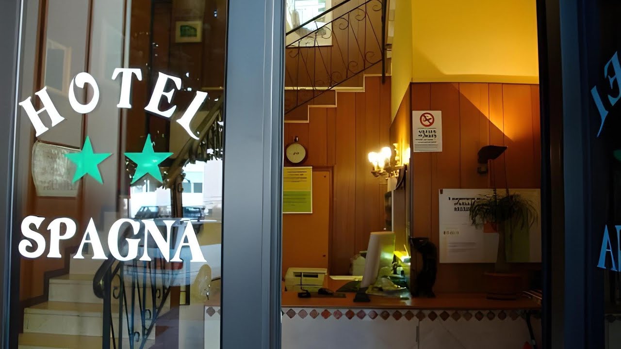 Отель Spagna, Арона, Италия | Отдых в Италии