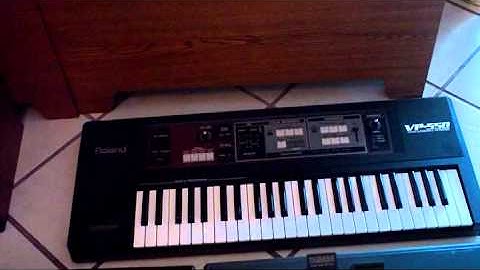 Kris Nicholson Shows Off His Pro Stage Workstatin Line Of Keyboards In His Collection.avi