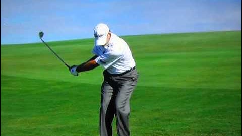 Steve Stricker - Pitch Shot (Slow Motion)