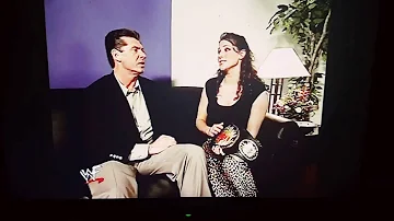 Vince McMahon kisses Stephanie McMahon