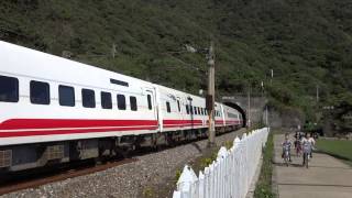 1040104經過宜蘭石城草嶺隧道南下的第422次普悠瑪號
