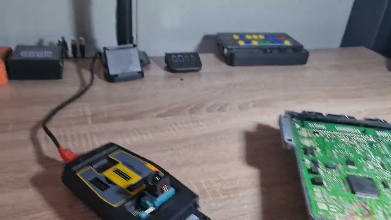 Read DCU101 ST10F276 Read Write VVDI Prog