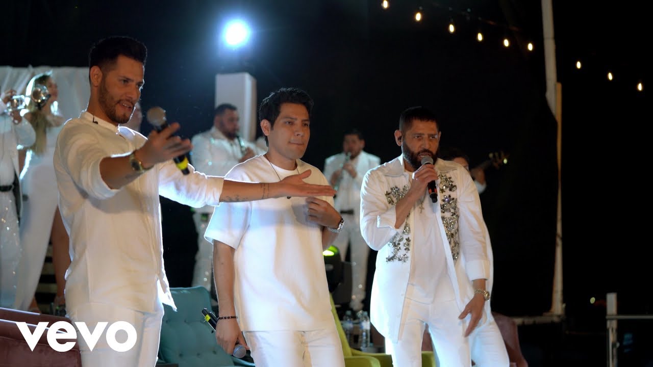 Pancho Barraza - Vuelve Por Favor (En Vivo) ft. Julio Barraza