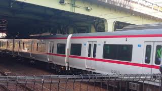 ギリ撮れた！。名鉄3150系3167F+2200系2213F一部特別車特急岐阜行金山1番線発車