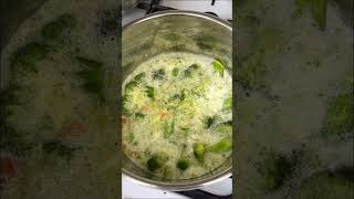 Крем-суп из брокколи 🥦 с сухариками🔥 #рецепты #shorts