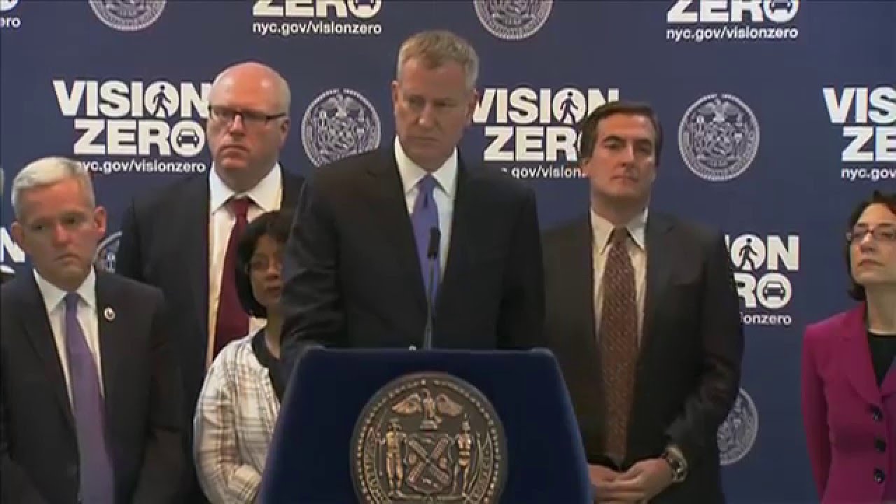 Mayor de Blasio Announces 2015 was Officially the Safest Year Ever on NYC Streets mayor de blasio children