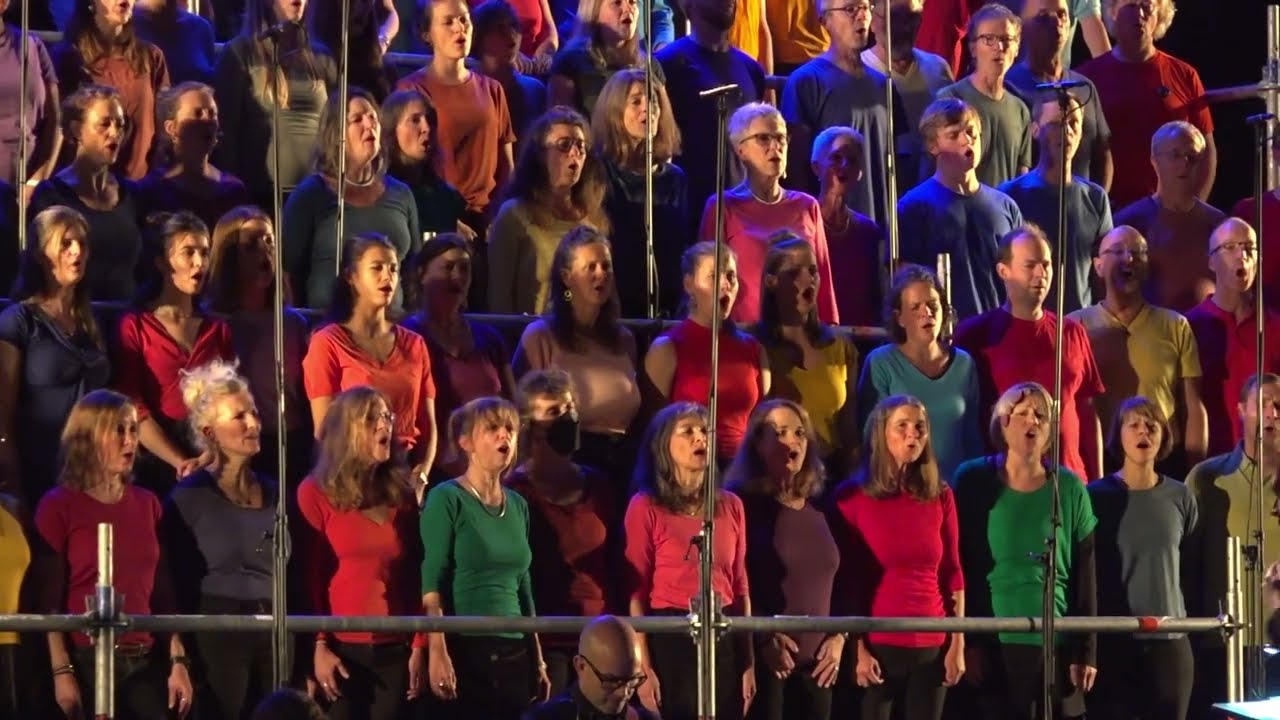 Ukrainische  Nationalhymne & Russians